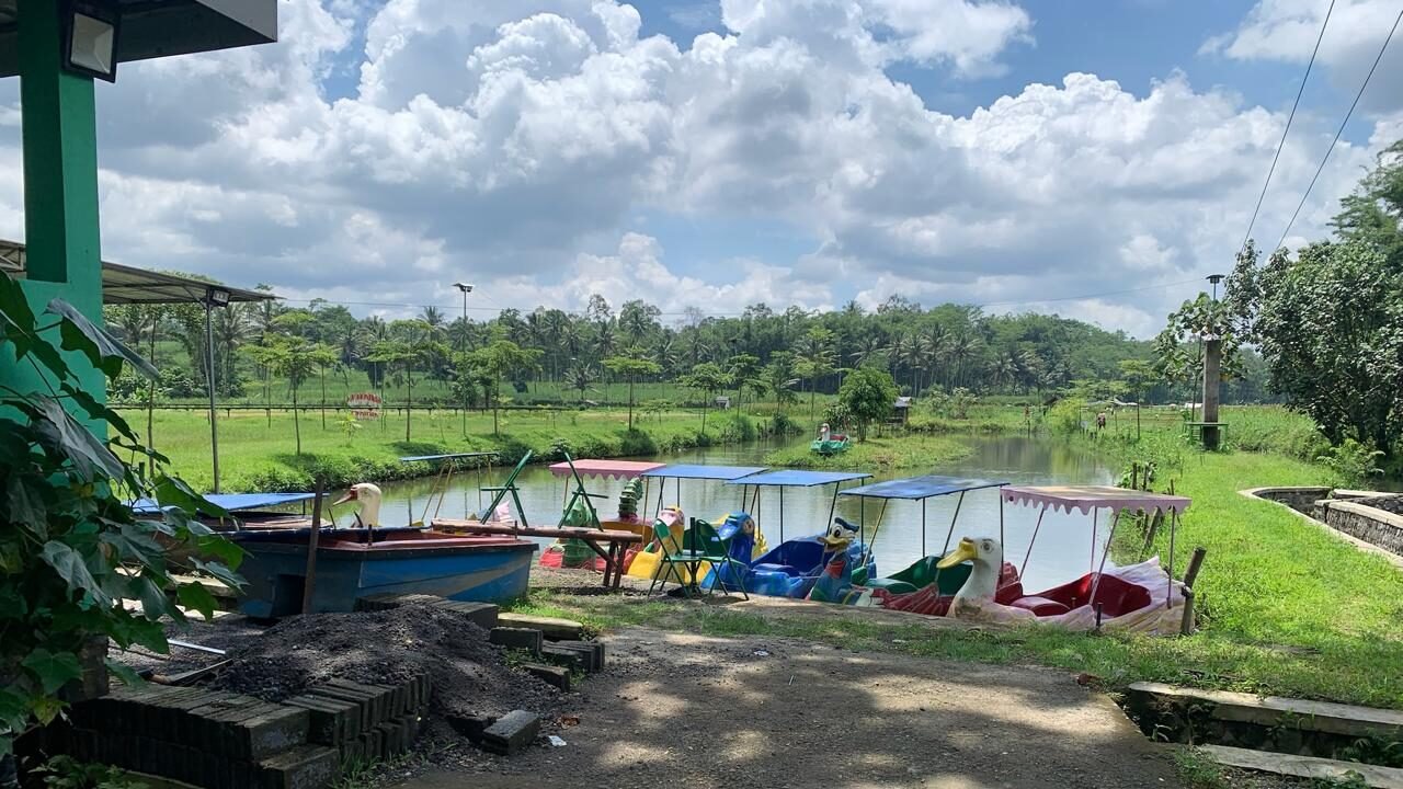 Bebek Bebekan Sumber Sira