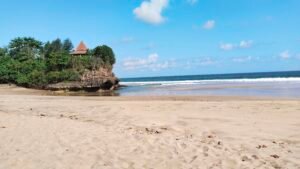 Panorama Eksotis Pantai Taman Ayu Cocok Untuk Eksis