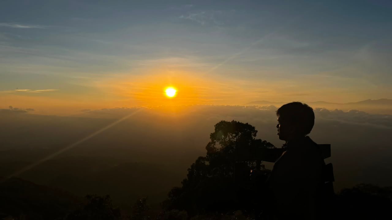 Menyambut Matahari, Memberi Ruang untuk Diri Sendiri