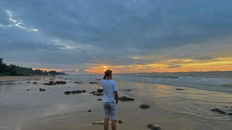 Sunset di Pantai Slopeng Sumenep