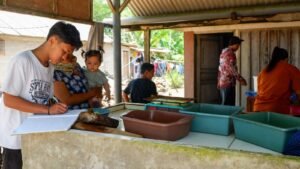Pelelangan yang Menghidupkan Pantai Nganteb